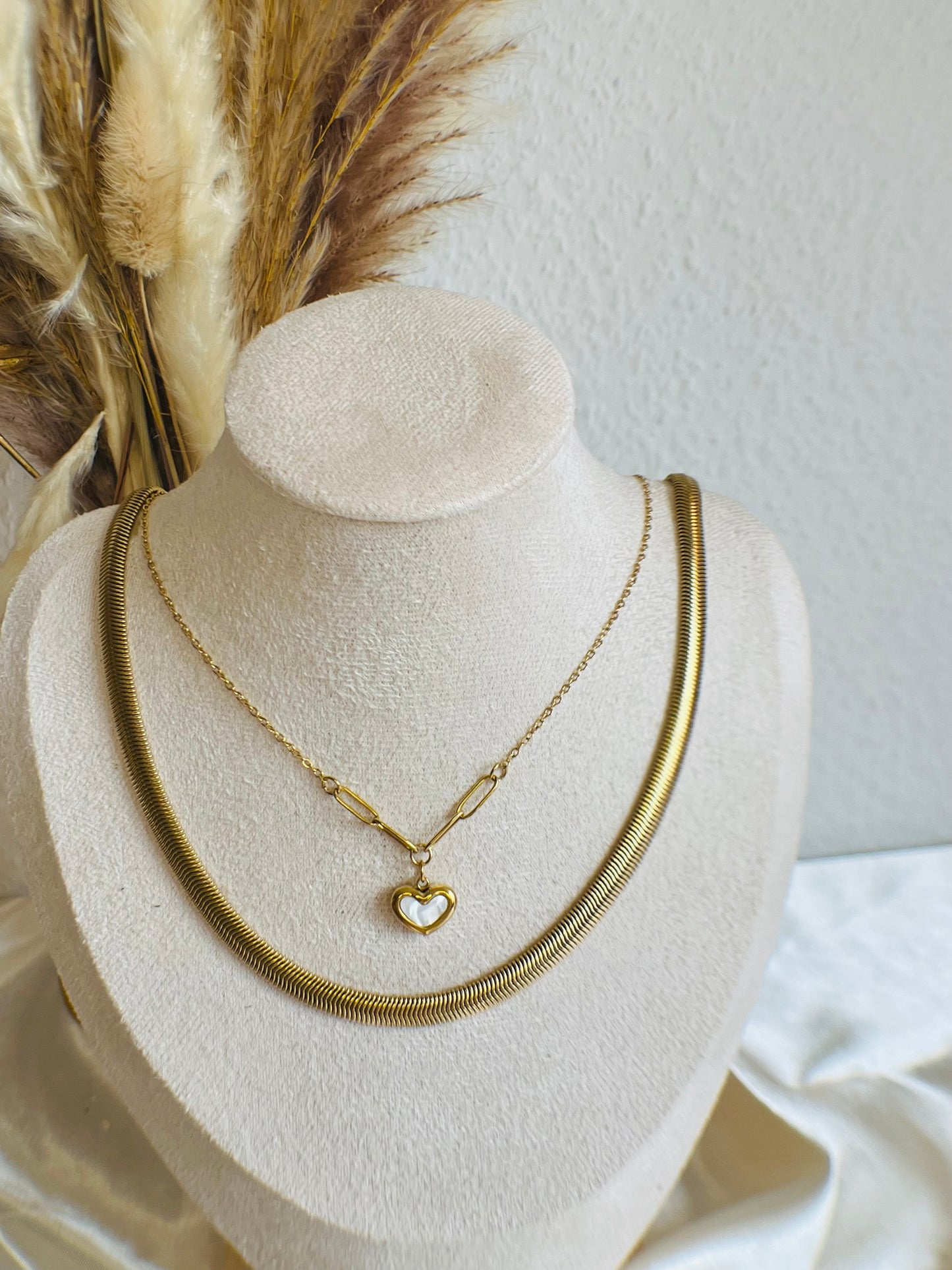 Diana"HEARTS" NECKLACE