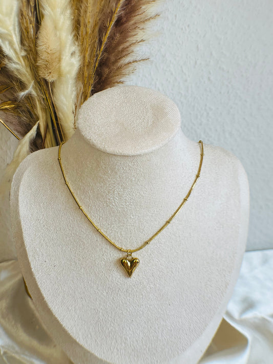 Hana "HEARTS" NECKLACE