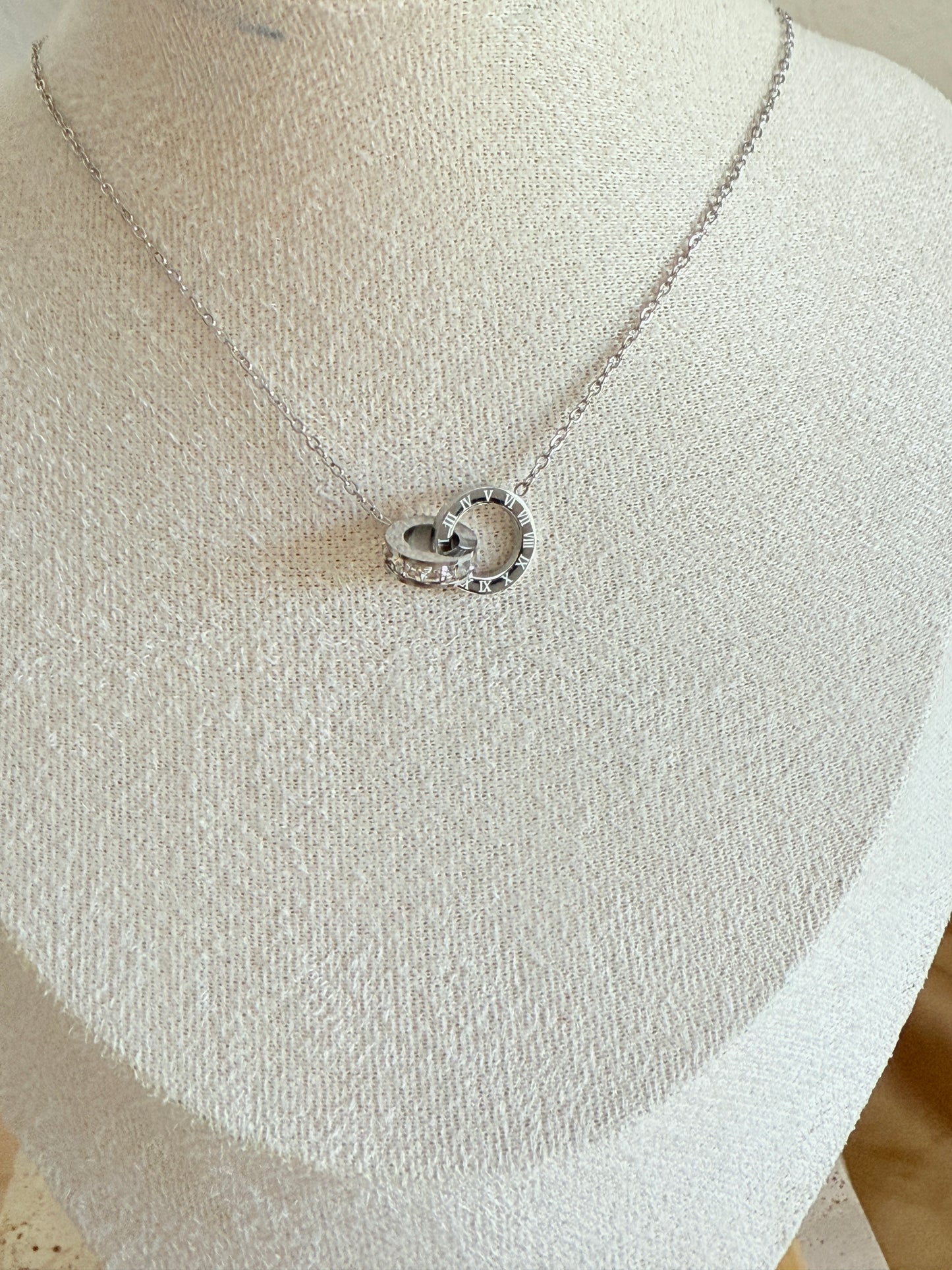 Glory Necklace