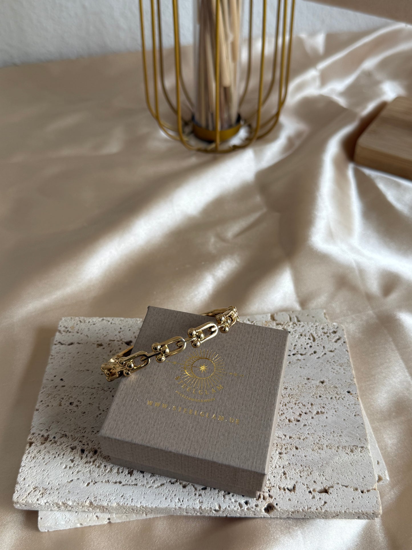 Golden shine Bracelet