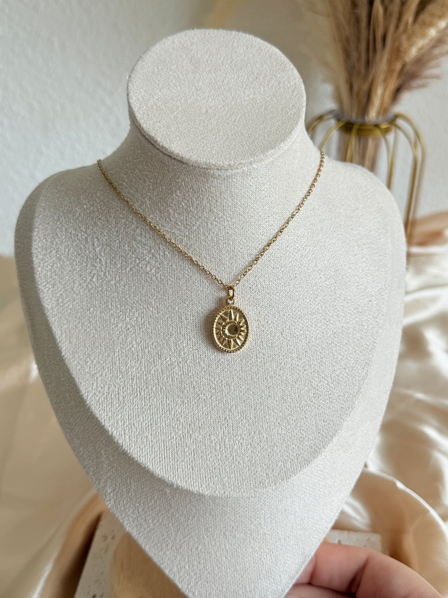 Jeda Necklace
