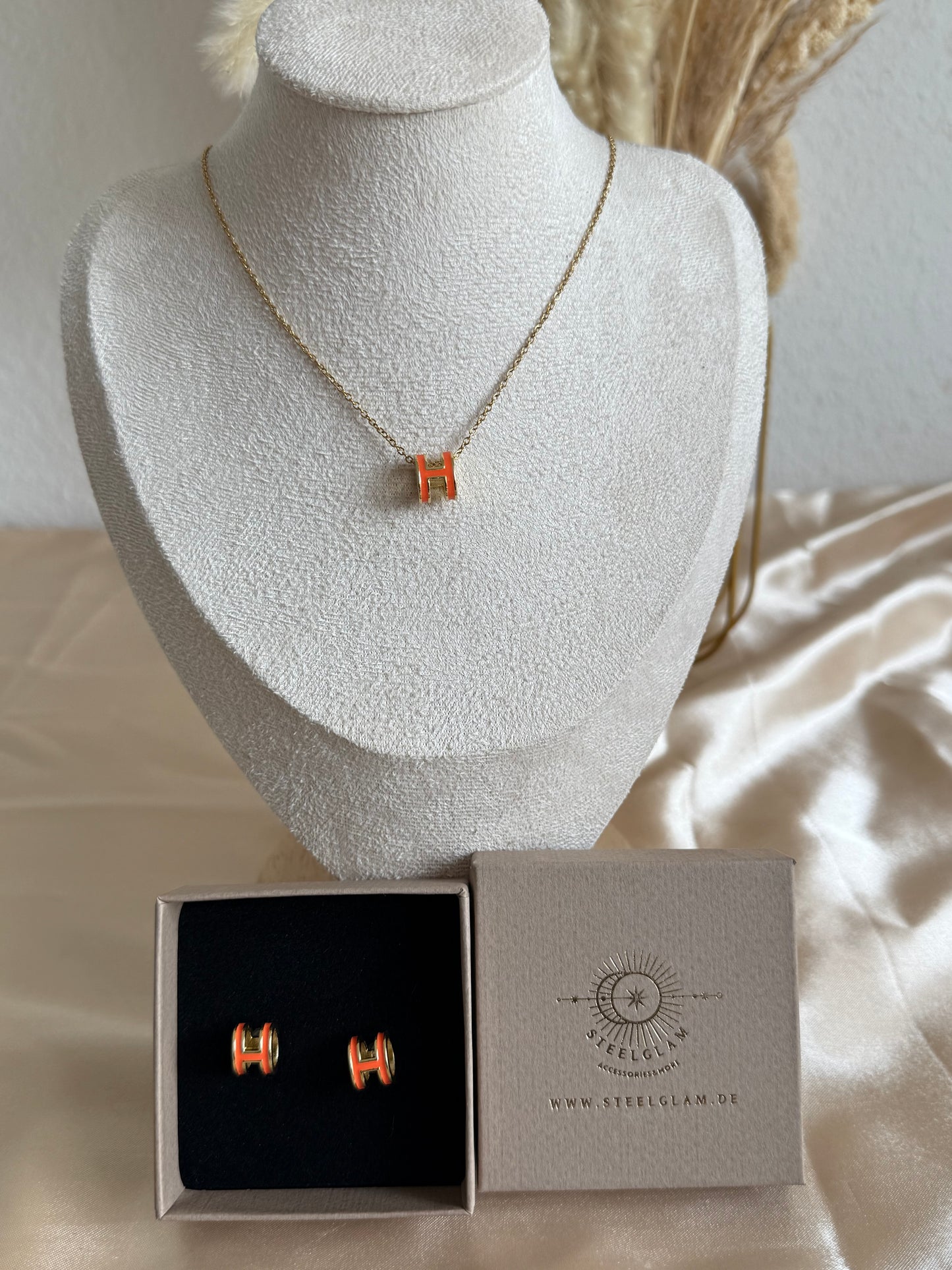 Bliss in Orange Necklace