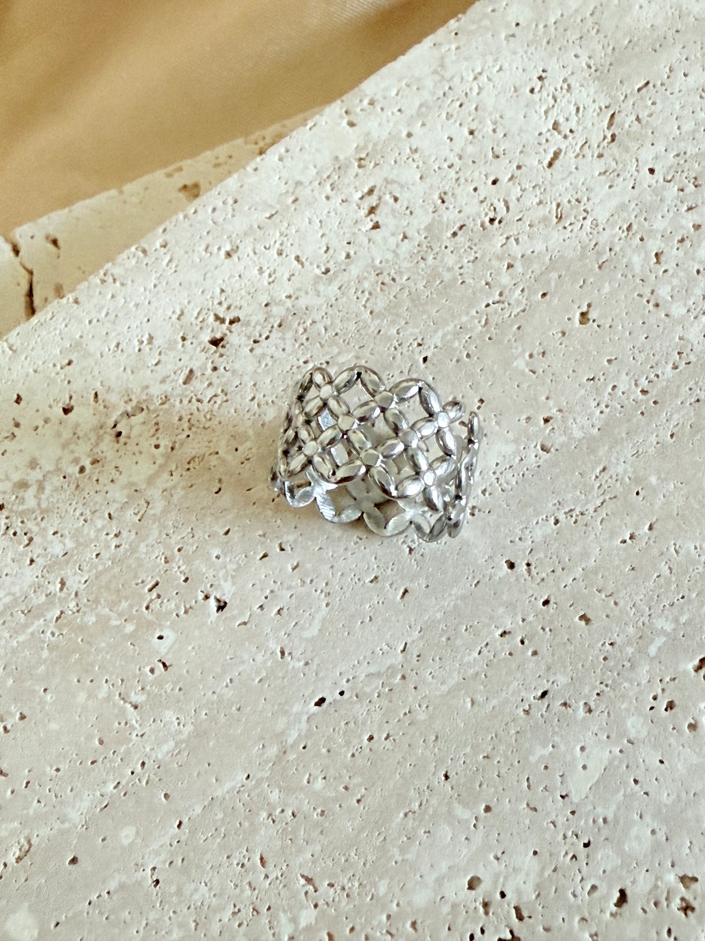 Lumira Ring