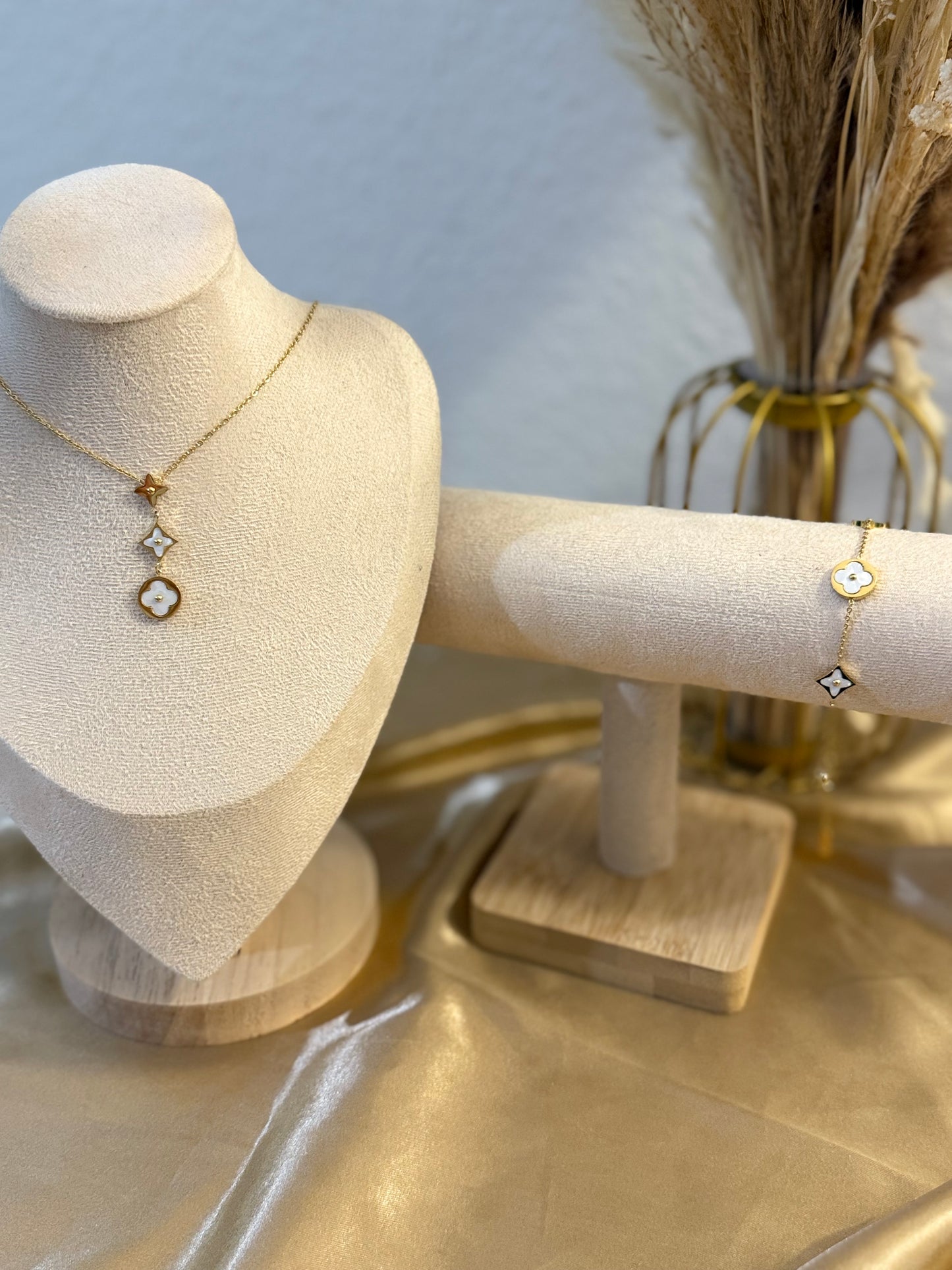 Mari “Necklace”