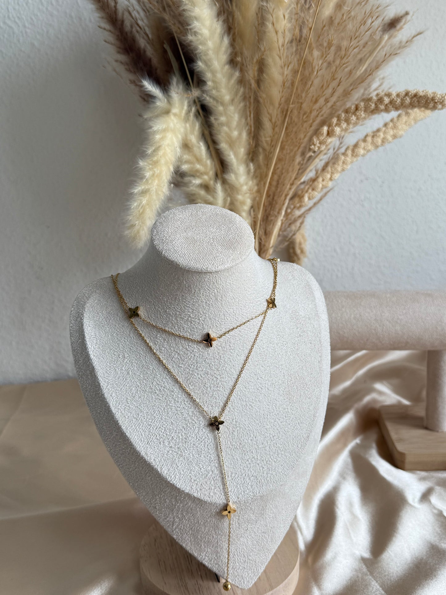 Viva Necklace