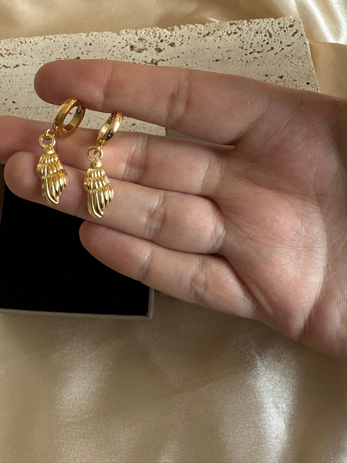 Shell Earrings