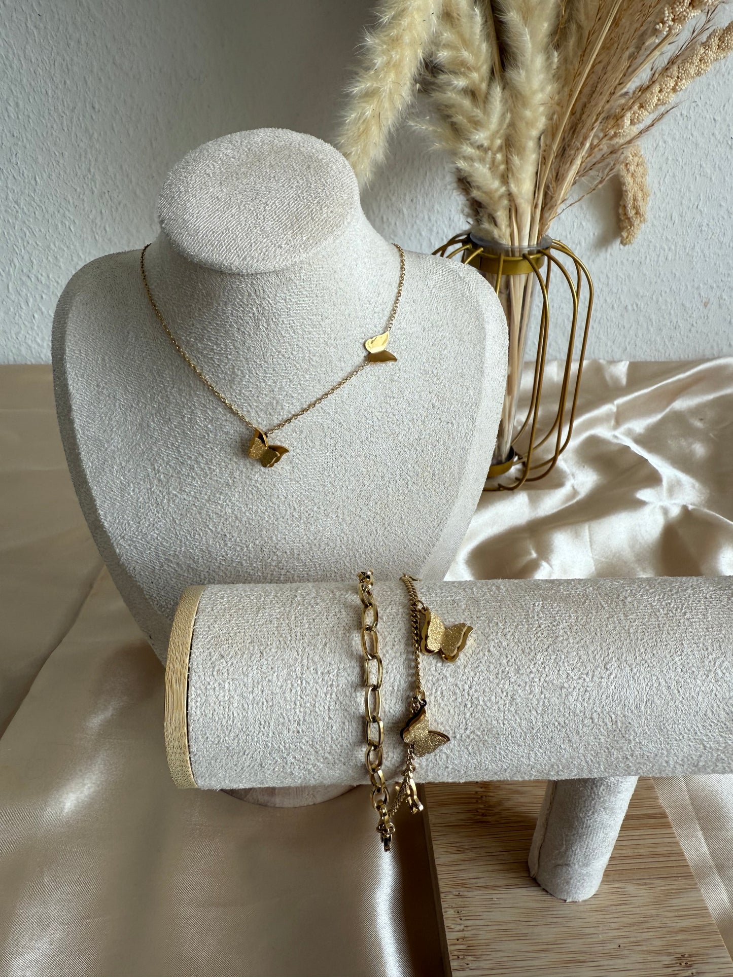 Arena Butterfly “Bracelet”
