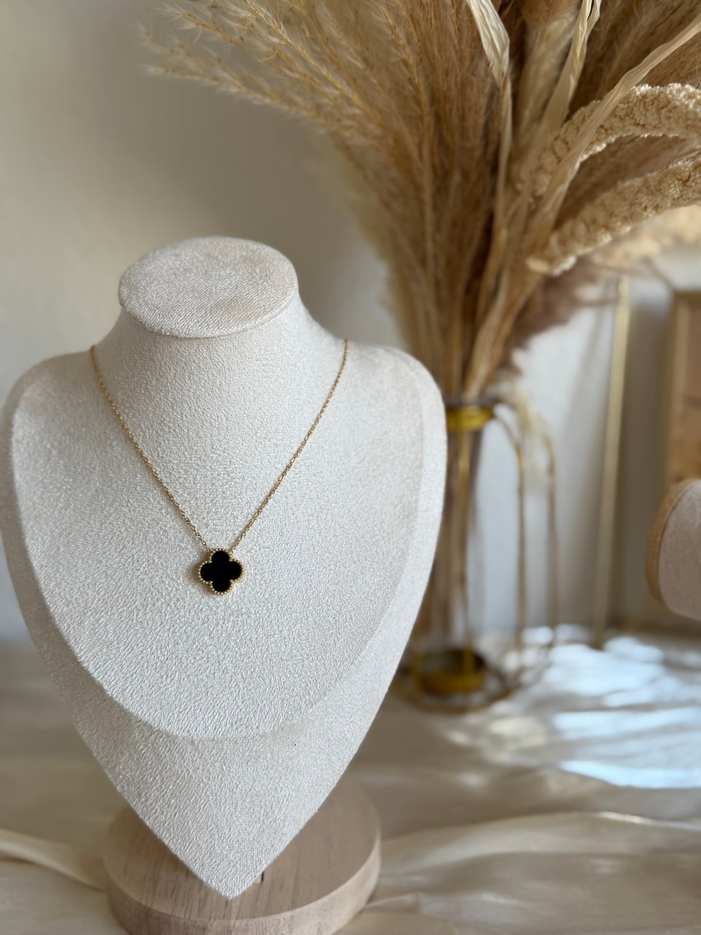 Eline in black “Necklace “