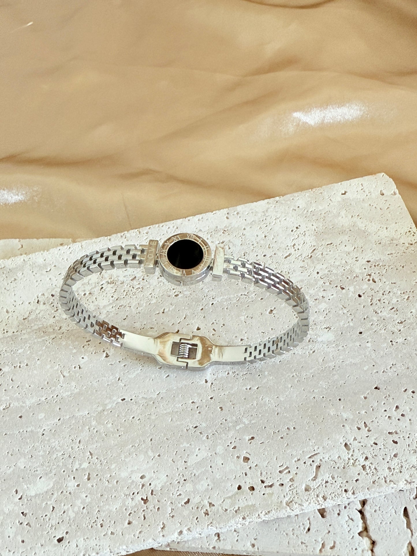 Dede (Unisex Bracelet)