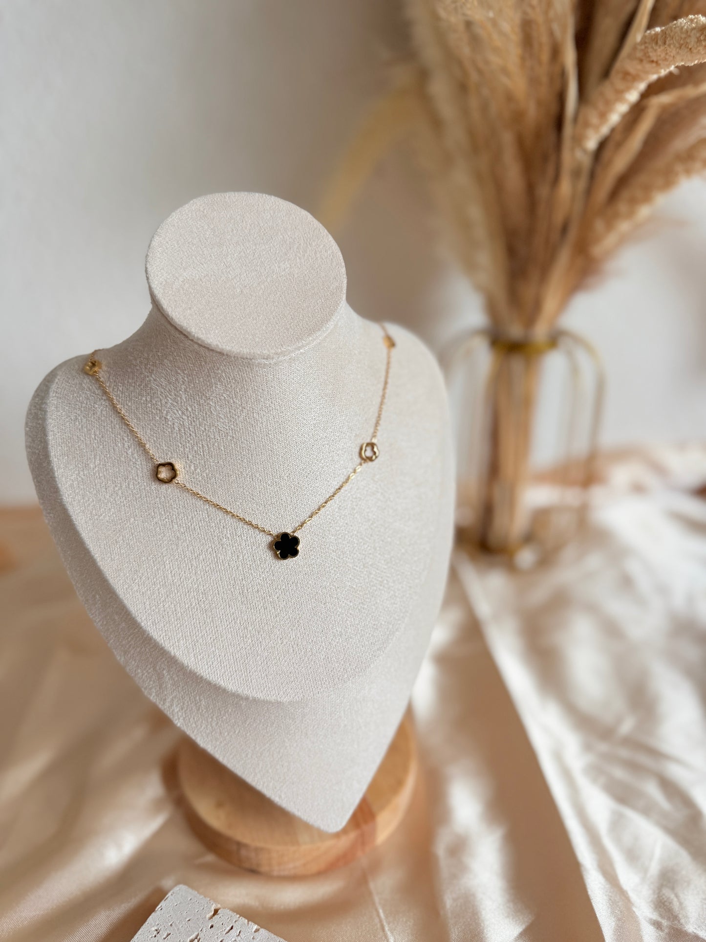 Lial Necklace