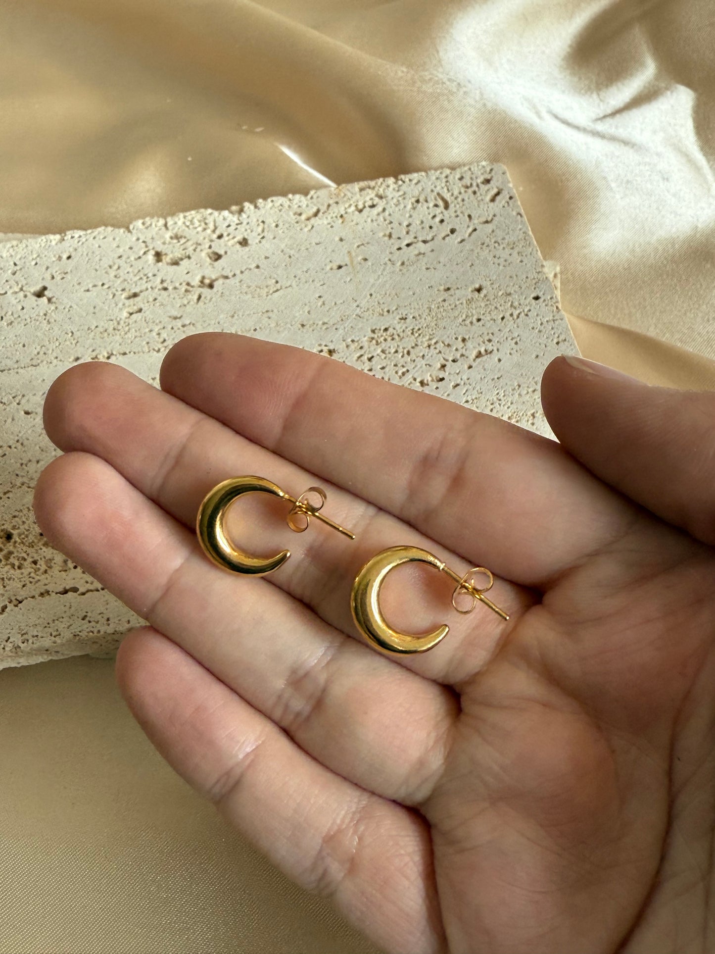 Nia Earrings