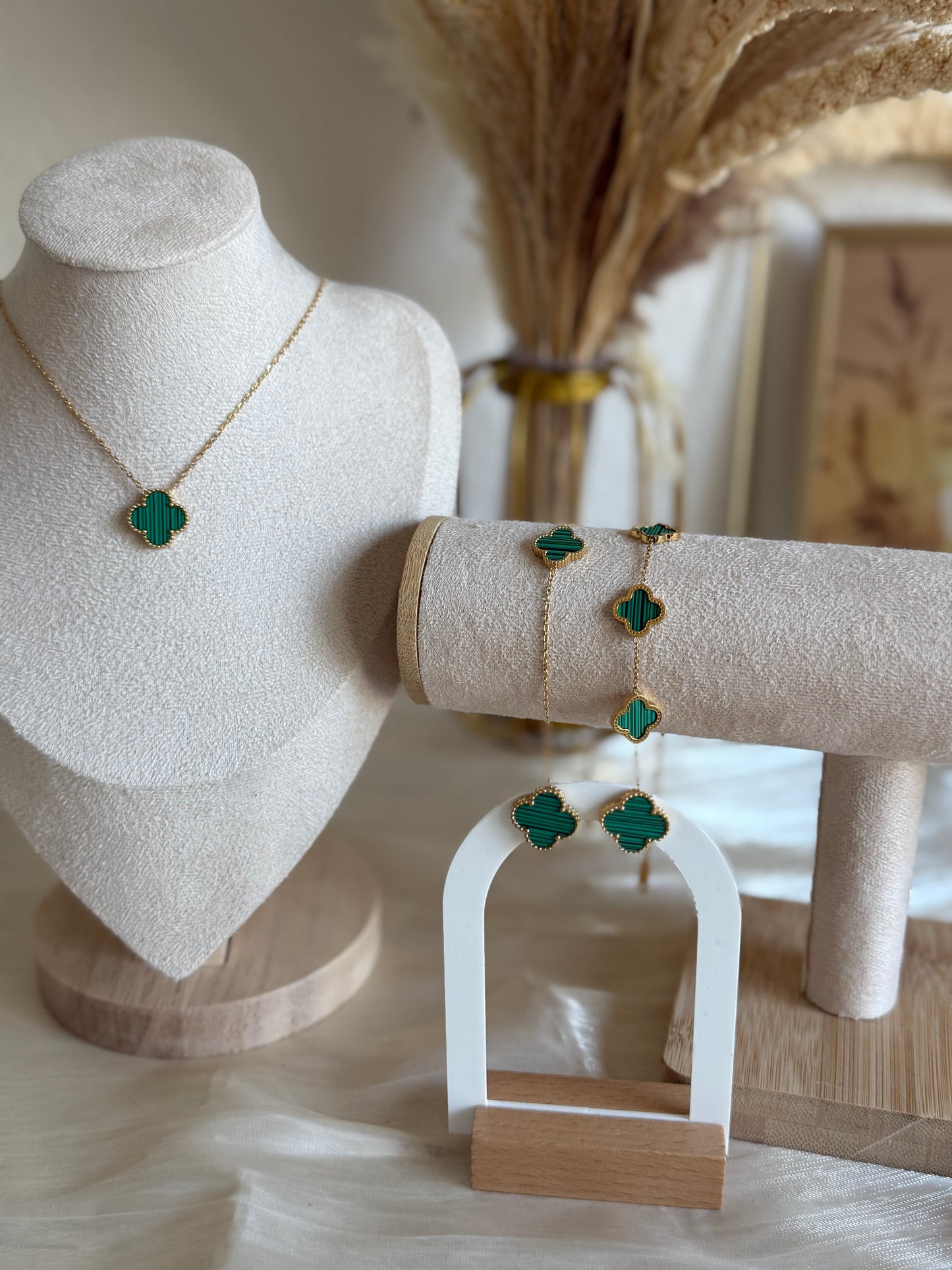 Eline in green “Necklace “