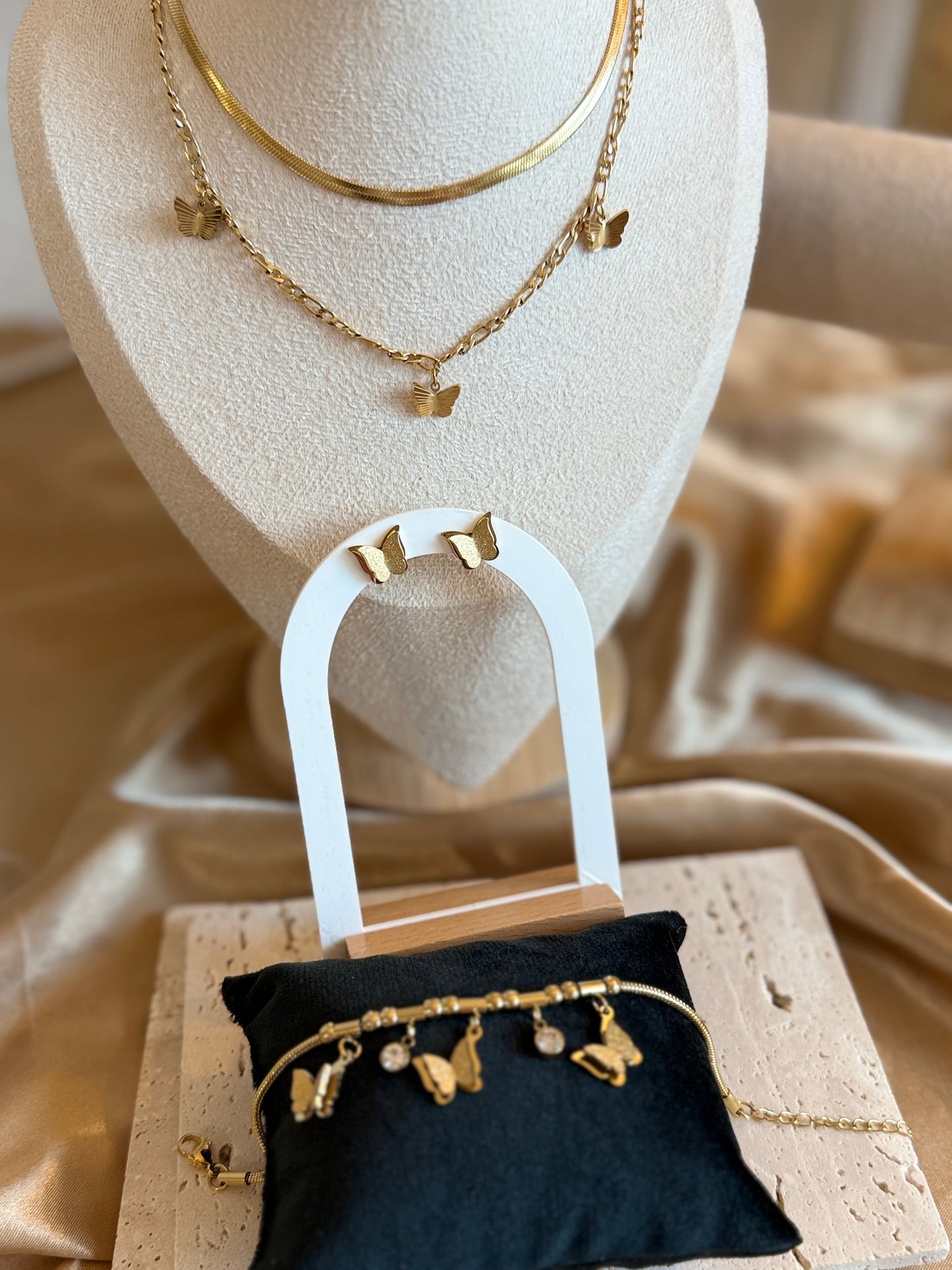 Arena “Earrings”