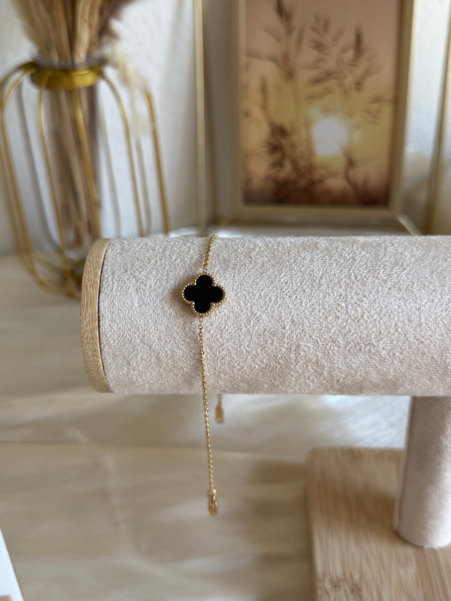 Eline Black “Bracelet”