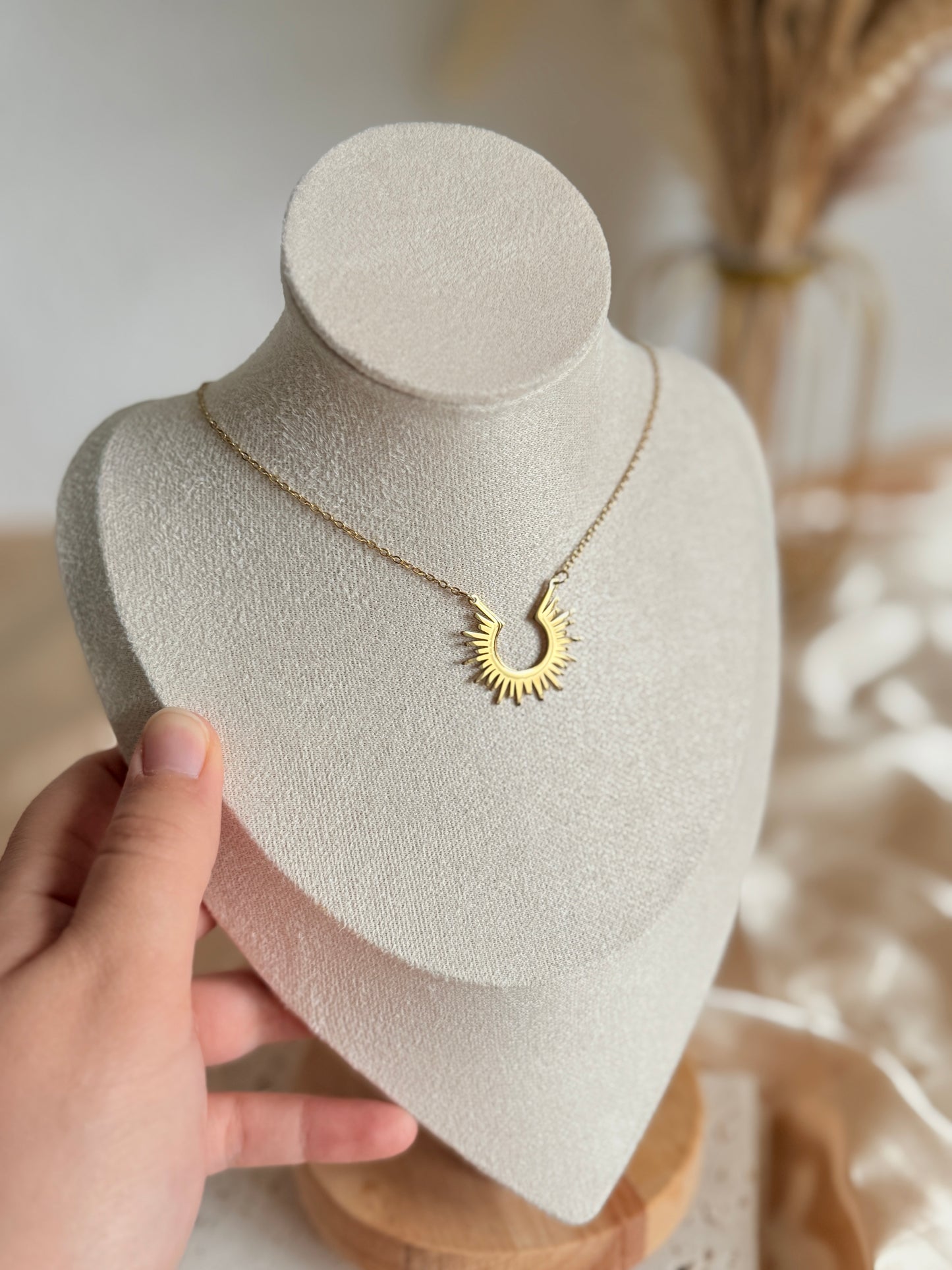 Aelia Necklace