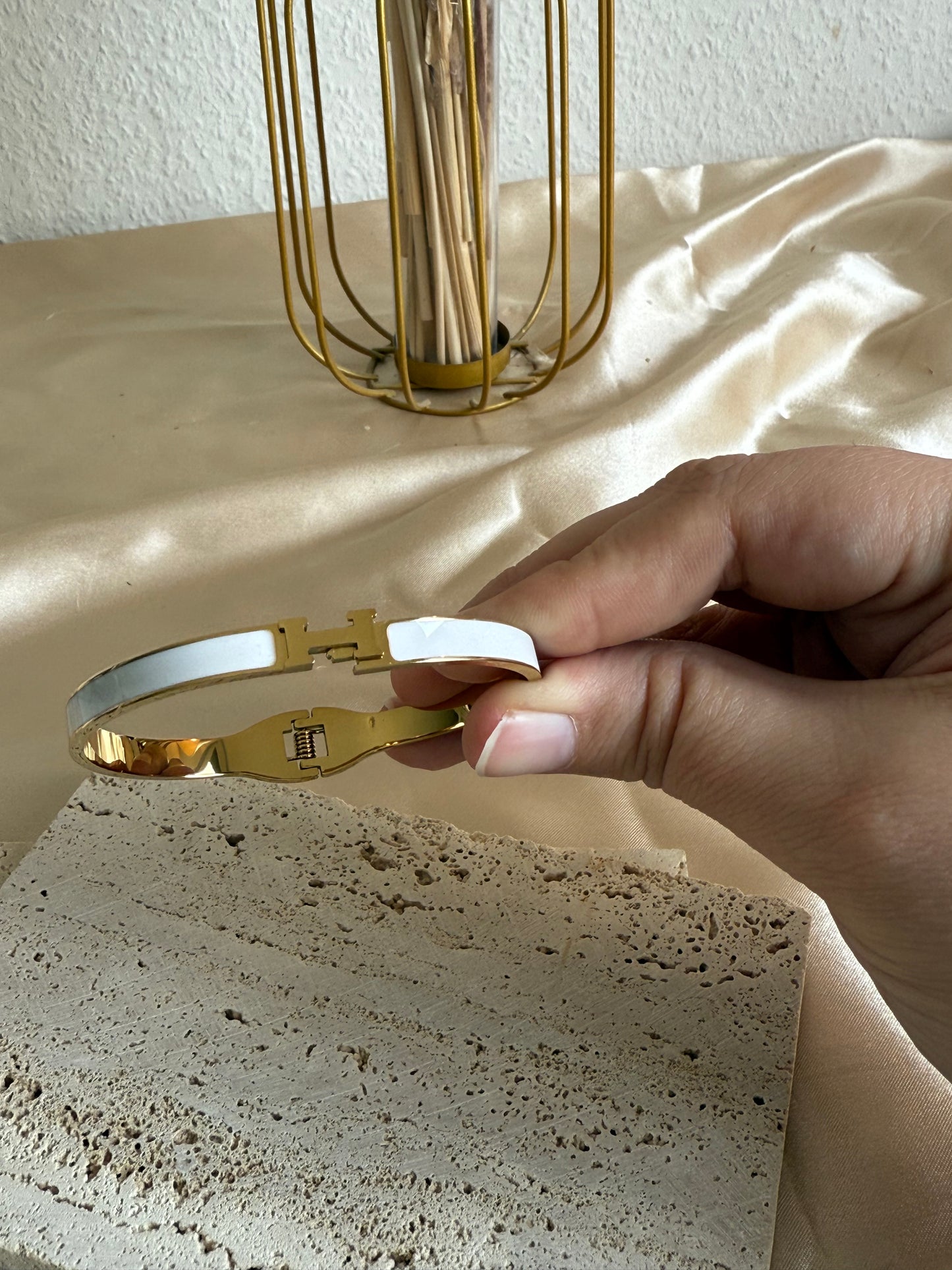 Bilss in White Bracelet