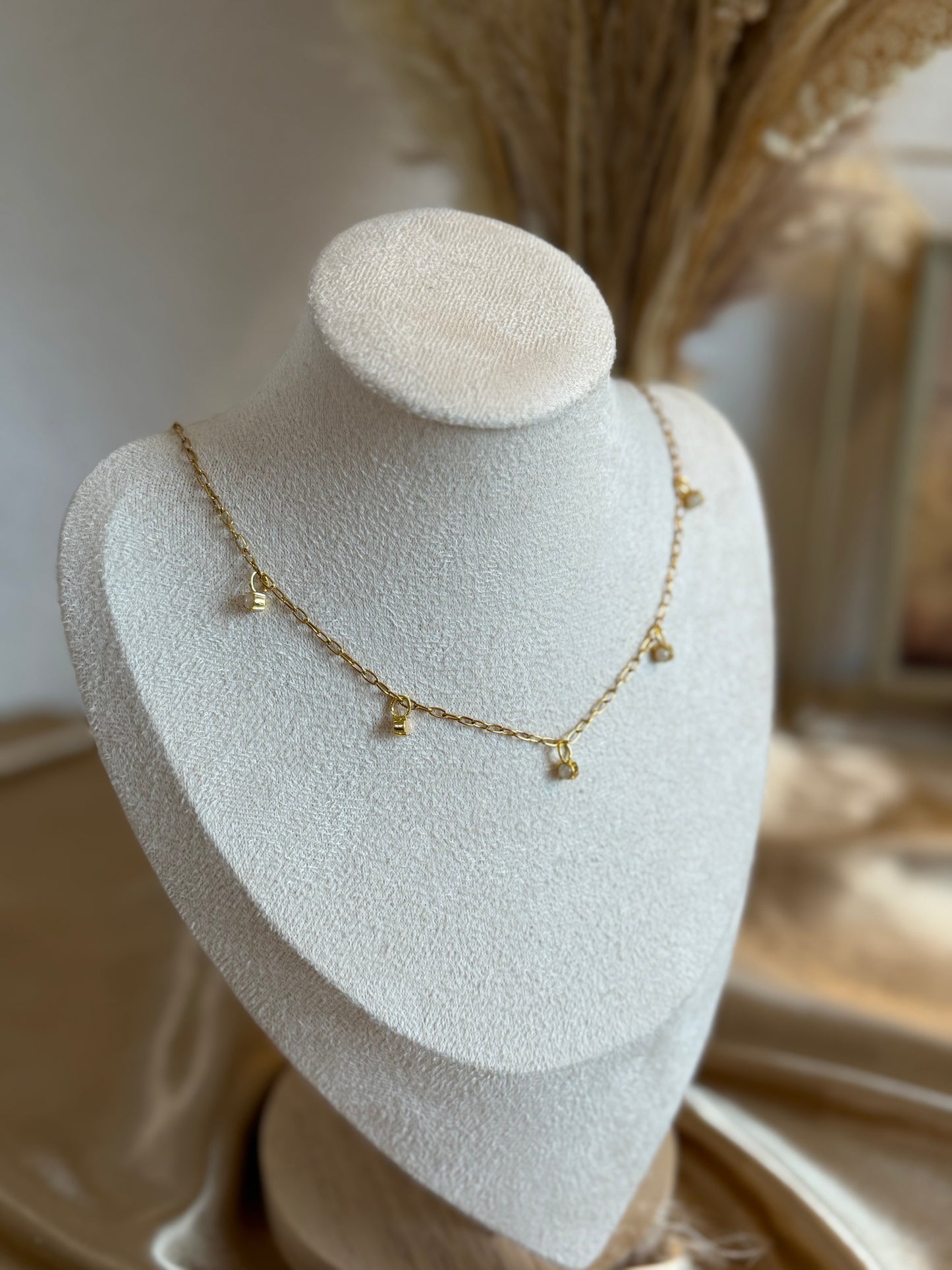 Aria „NECKLACE“