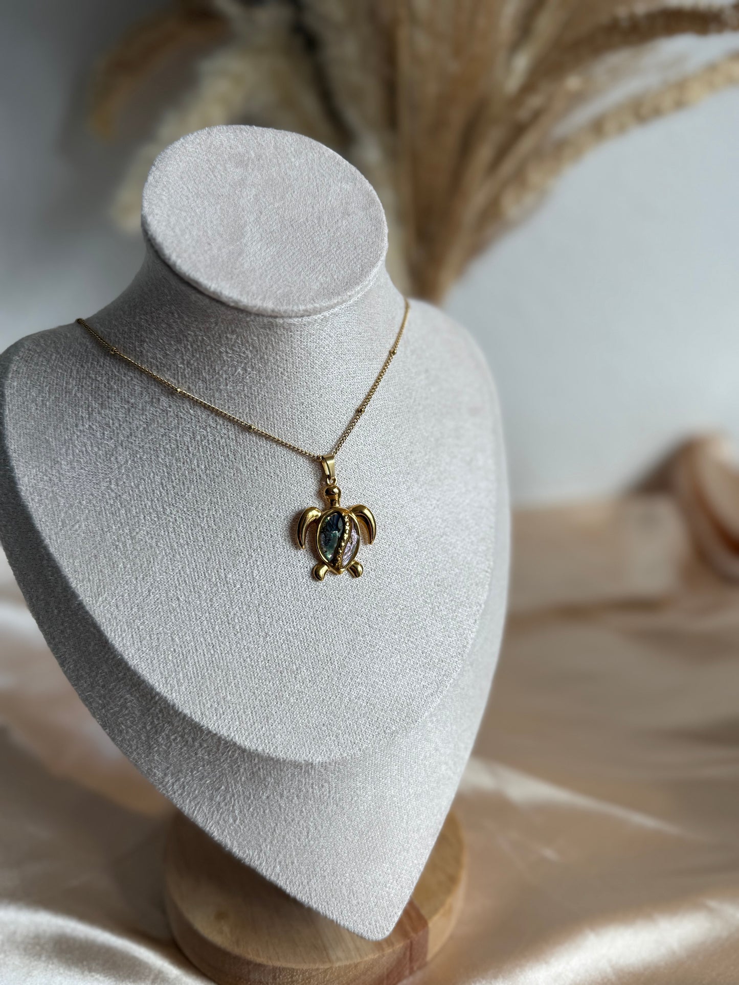 Secret ocean Necklace