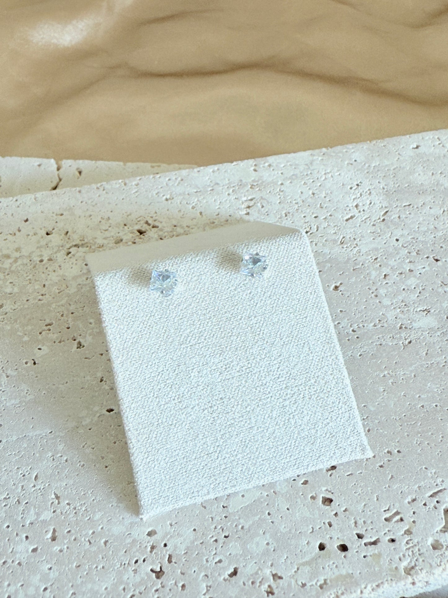 Esmira Earring
