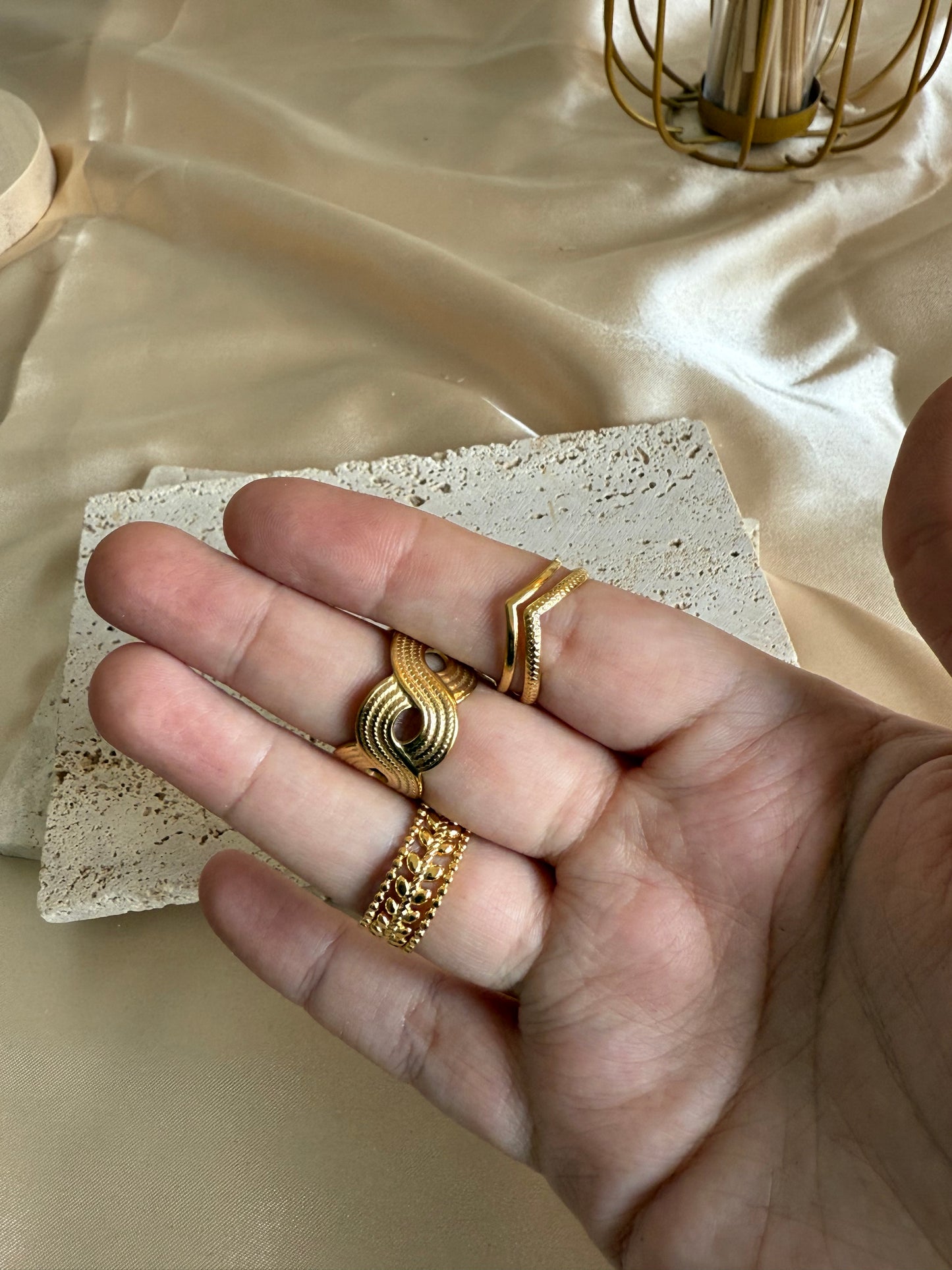 Elle Ring