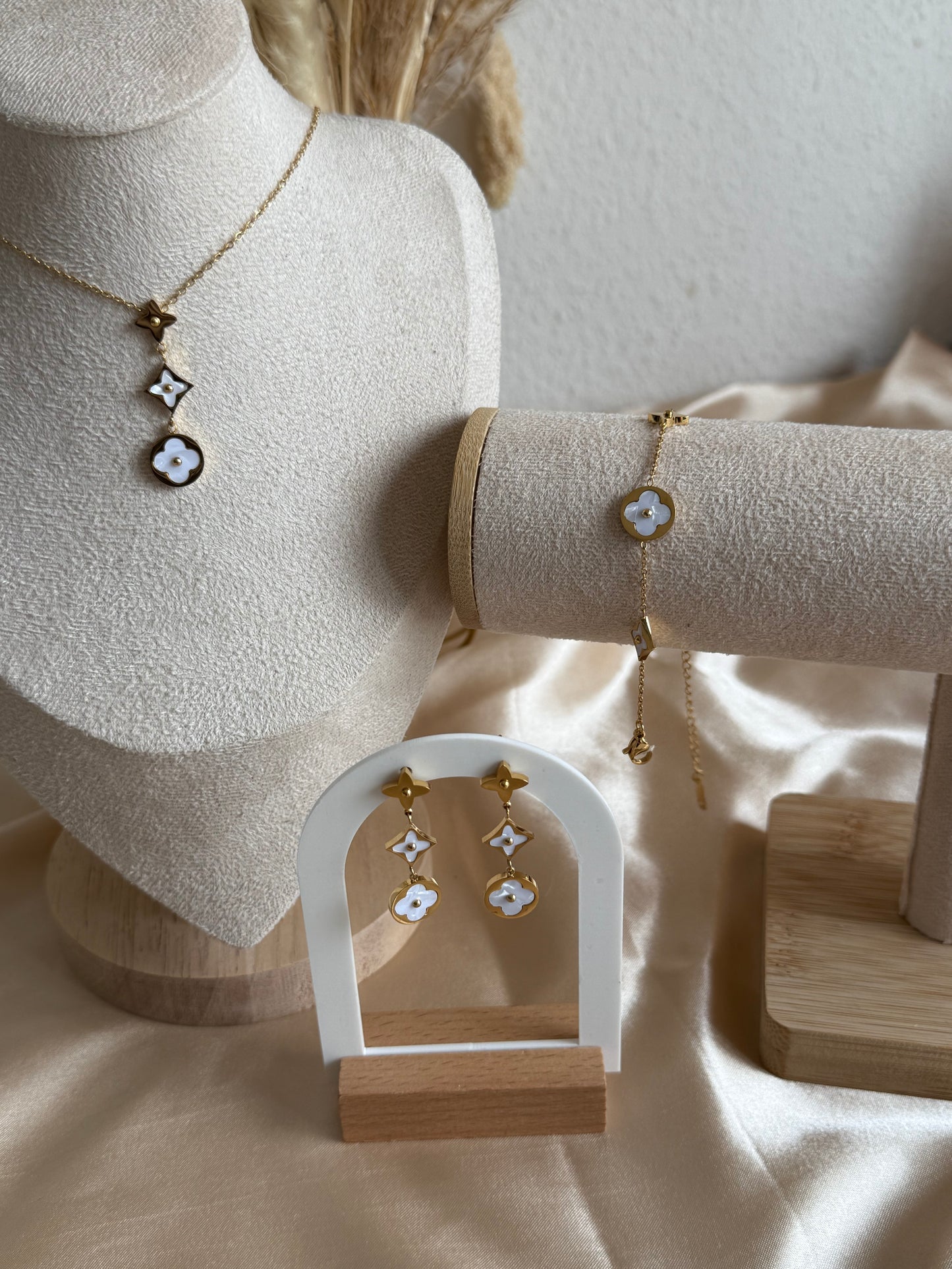 Mari Earrings