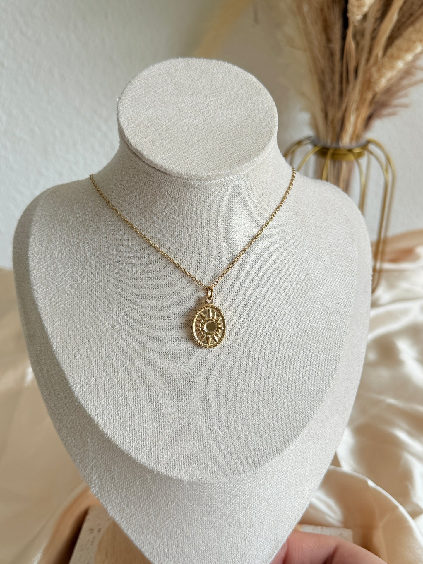 Jeda Necklace