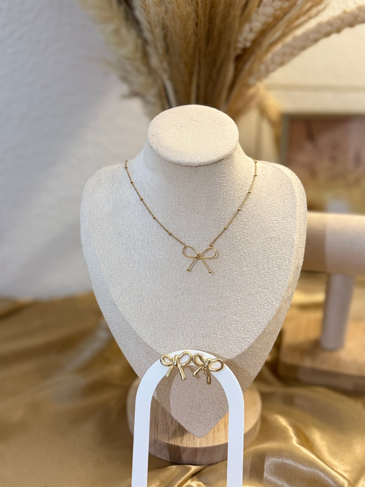 Lilian “Earrings“