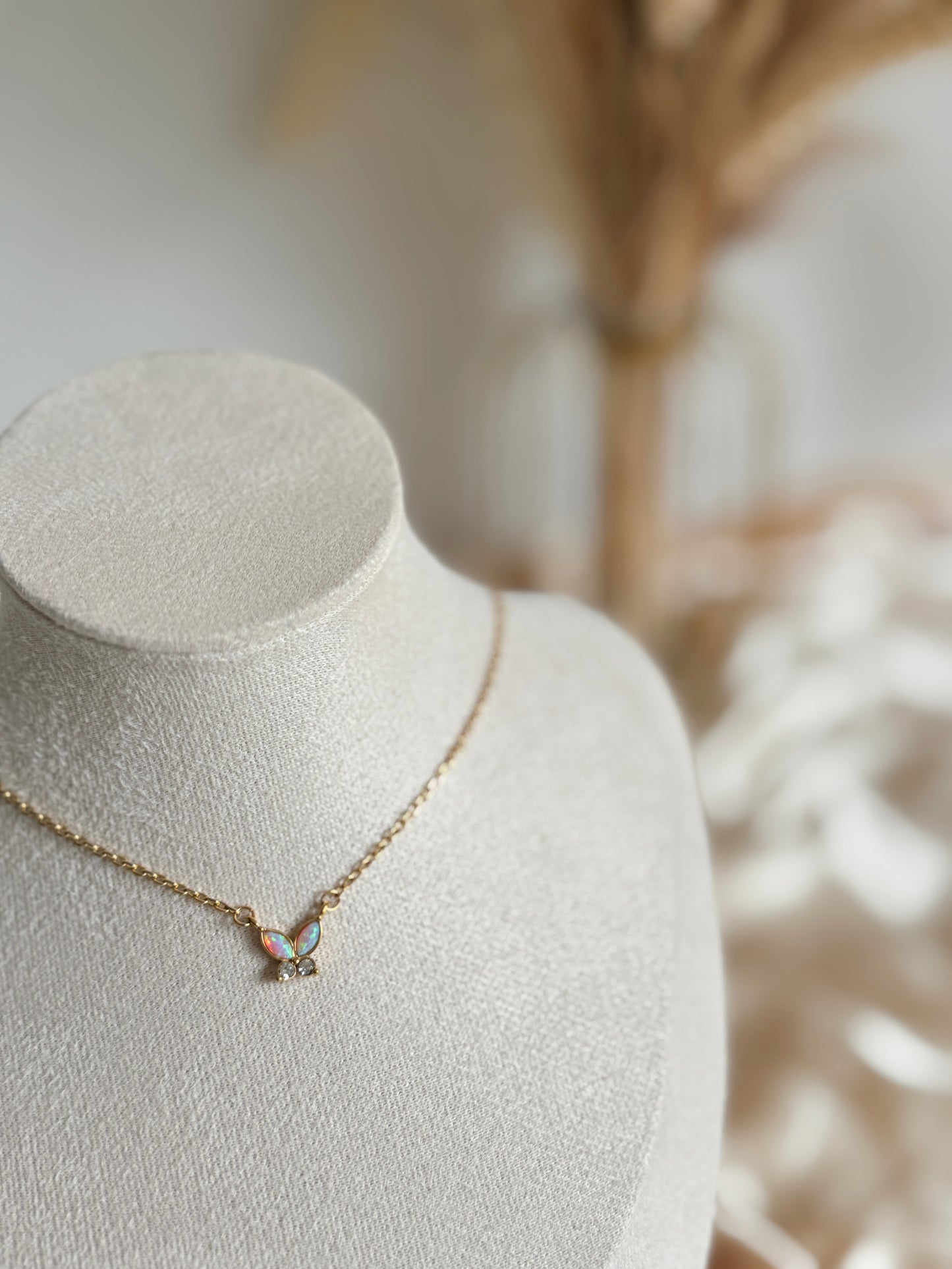 Glow Butterfly’s Necklace