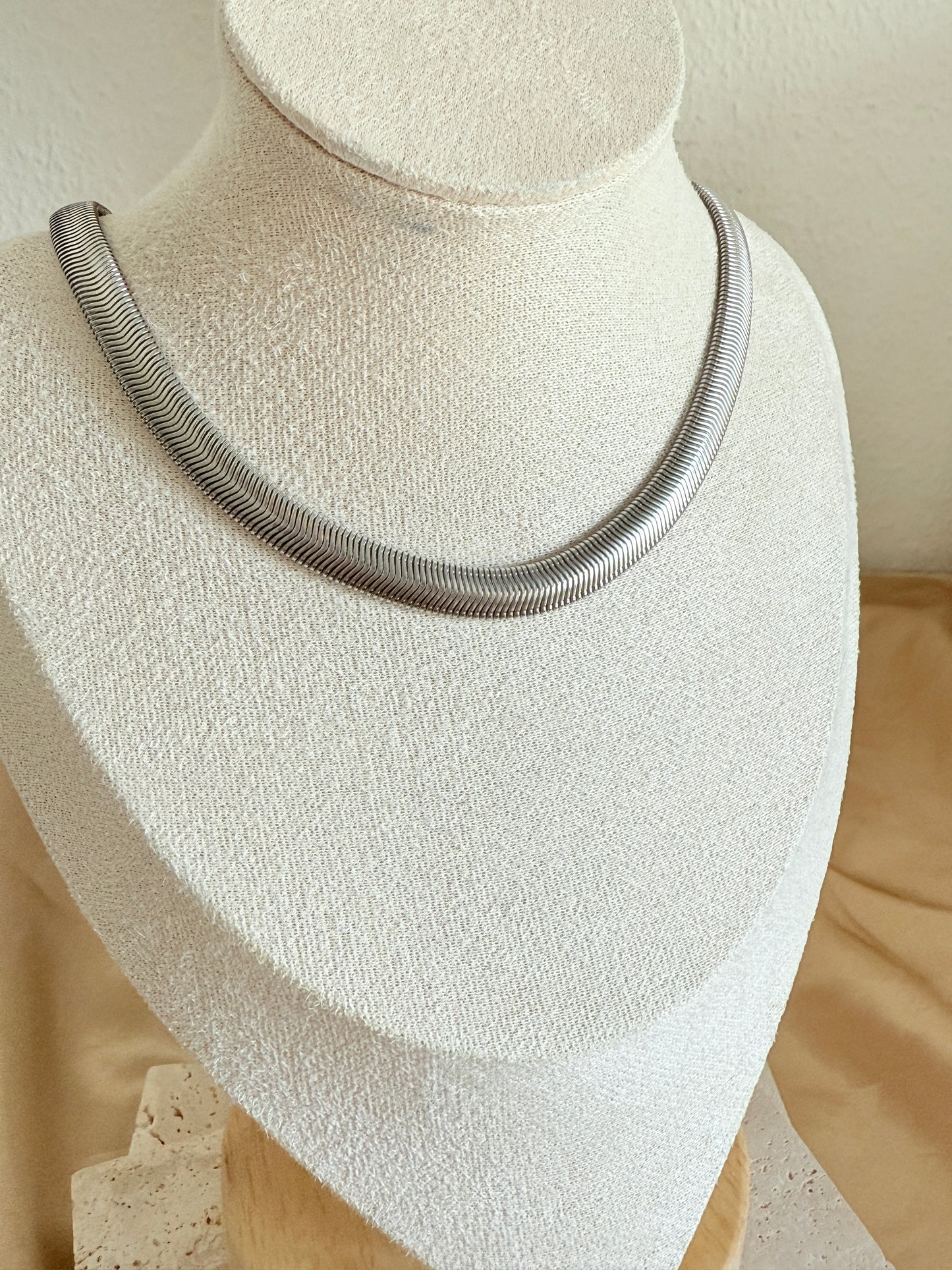 Lilia Necklace