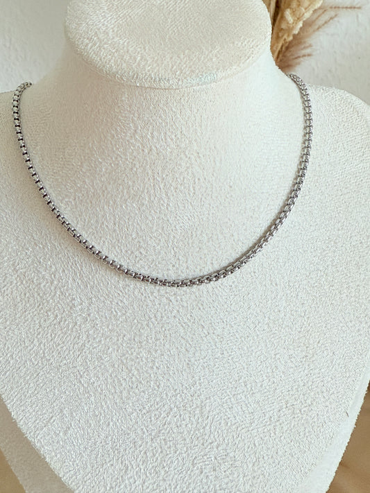 Mira Necklace