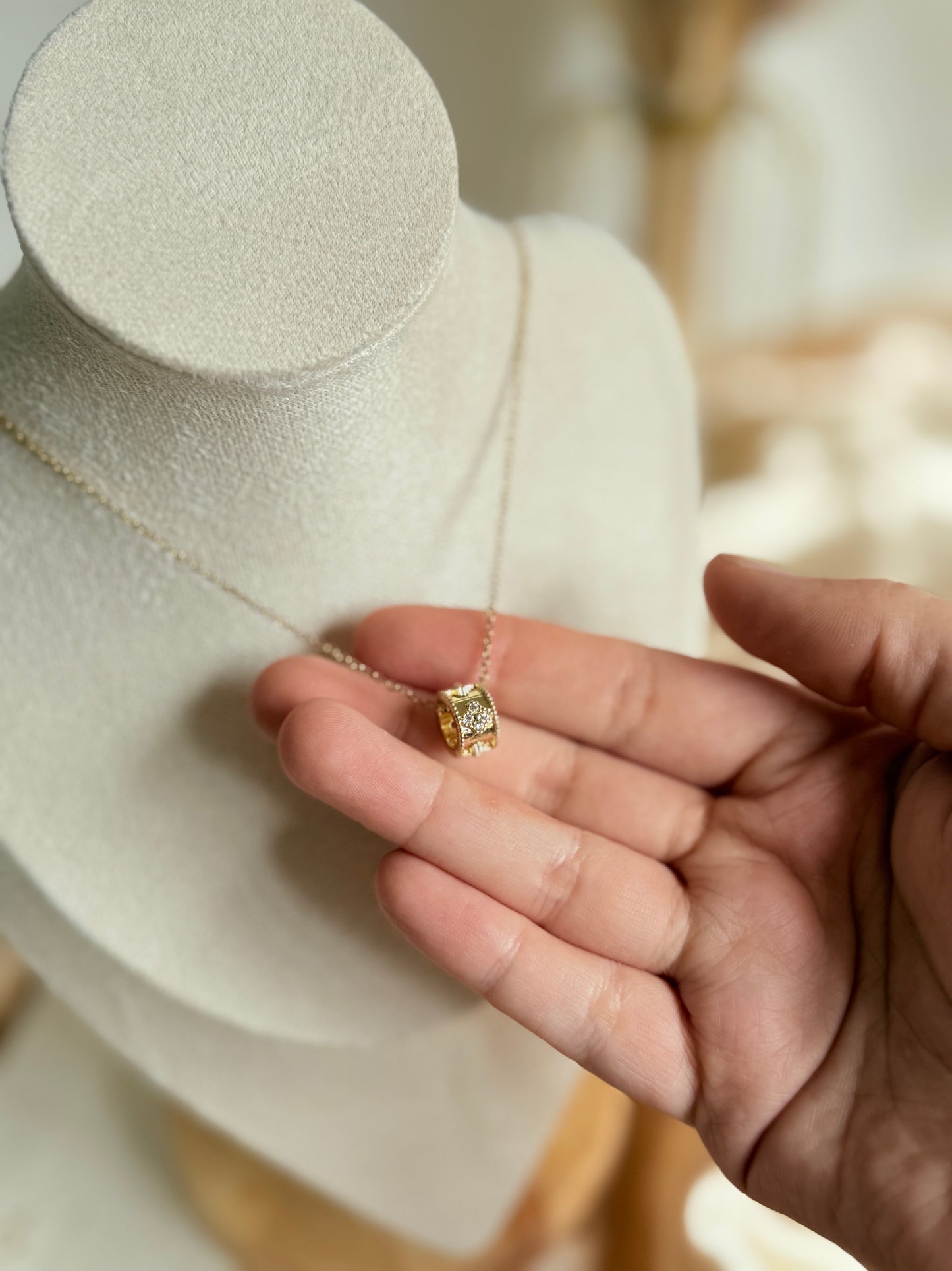 Lidea “Necklace”
