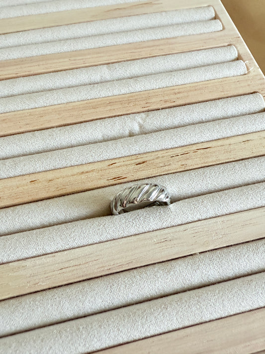 Caelora Ring