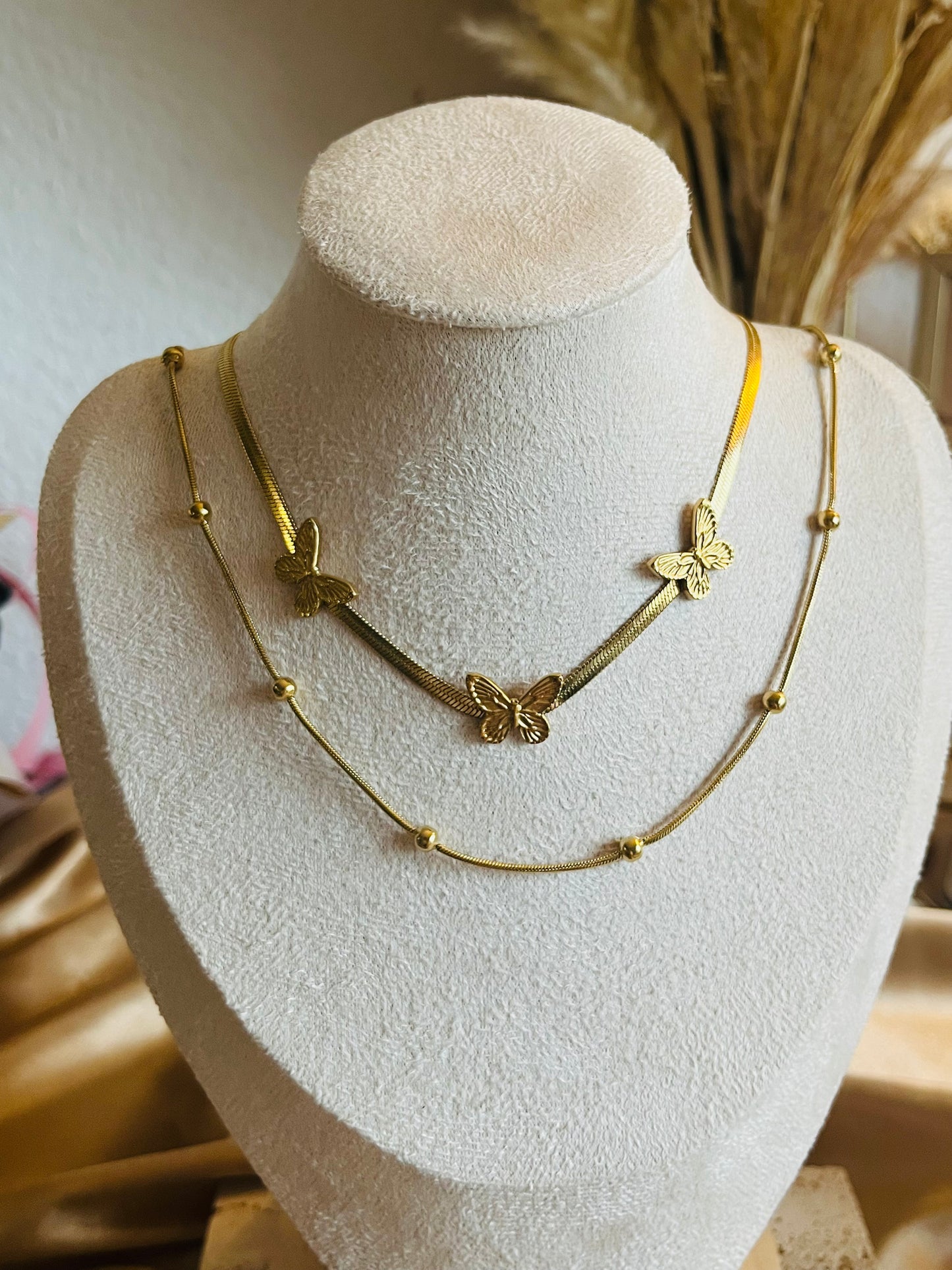 Darin “Necklace”