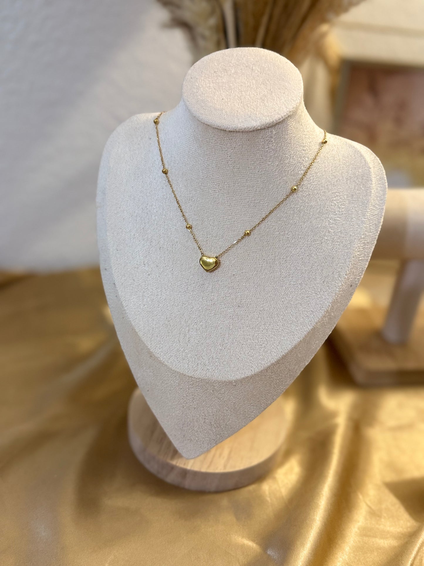 Mia “Necklace”
