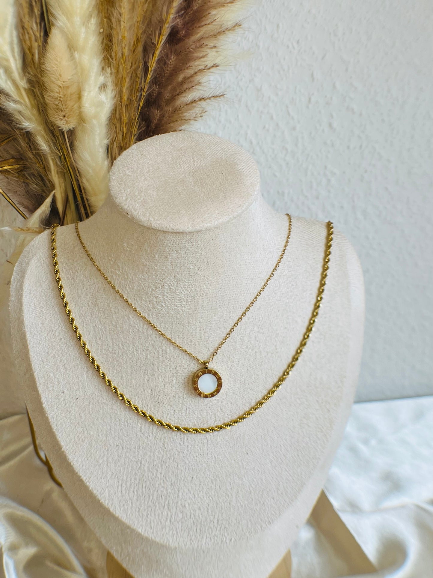Naya “Necklace”